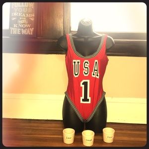 One piece swimsuit 🍒🍹